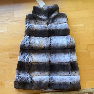 Furry vest (faux)